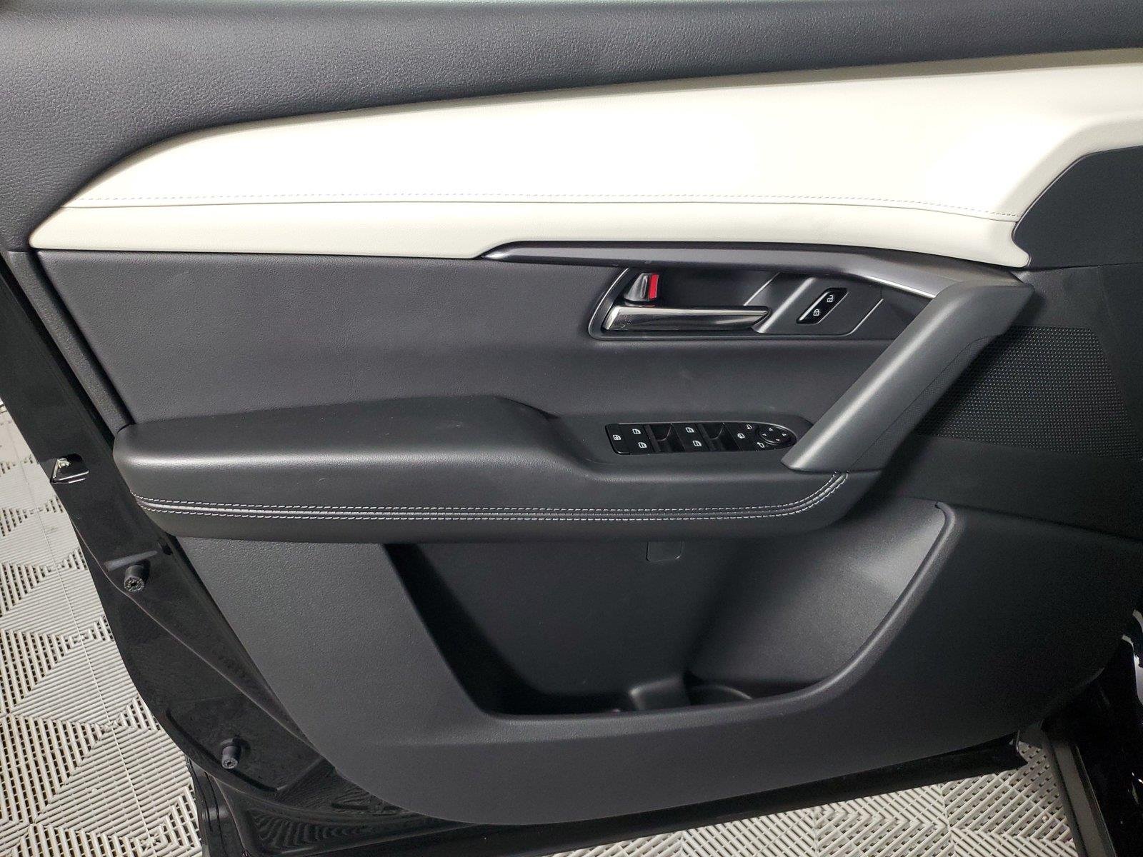 New 2026 Jet Black Mica Mazda 2.5 S Preferred AWD image 19