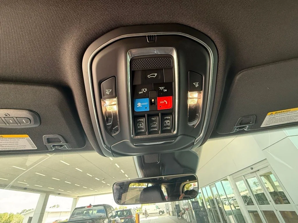 New 2026 Steel Blue Exterior Paint Jeep Limited image 12
