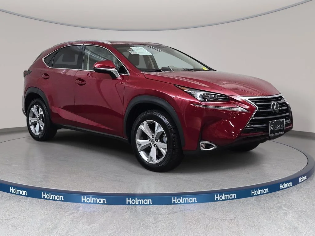 Used 2017  Lexus 200t F Sport image 4