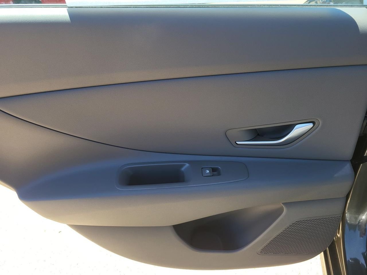 New 2026 Amazon Gray Hyundai SEL Sport image 8