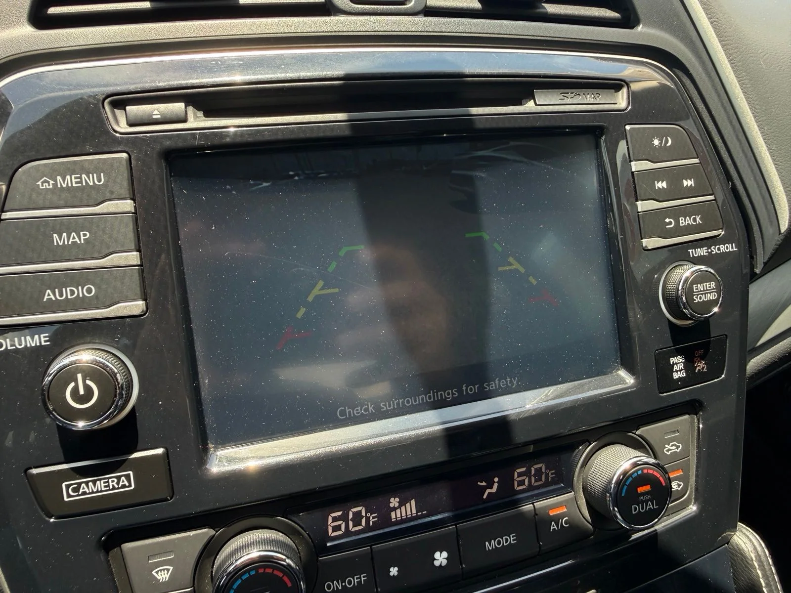 Used 2018 Red Nissan 3.5 SL image 9