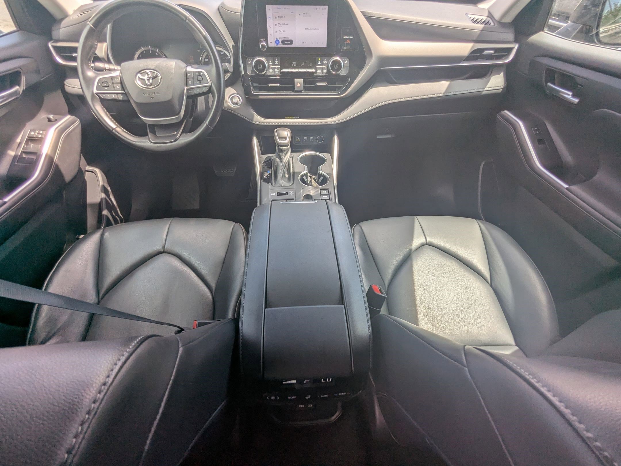 Used 2023 Magnetic Gray Metallic Toyota XLE image 25