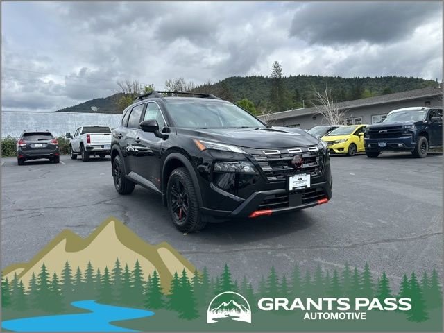 2026 Nissan Rogue Rock Creek AWD's photo