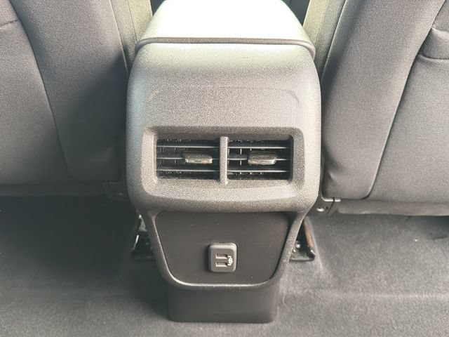 Used 2019 IRIDESCENT PEARL TRICOAT Chevrolet LT image 25
