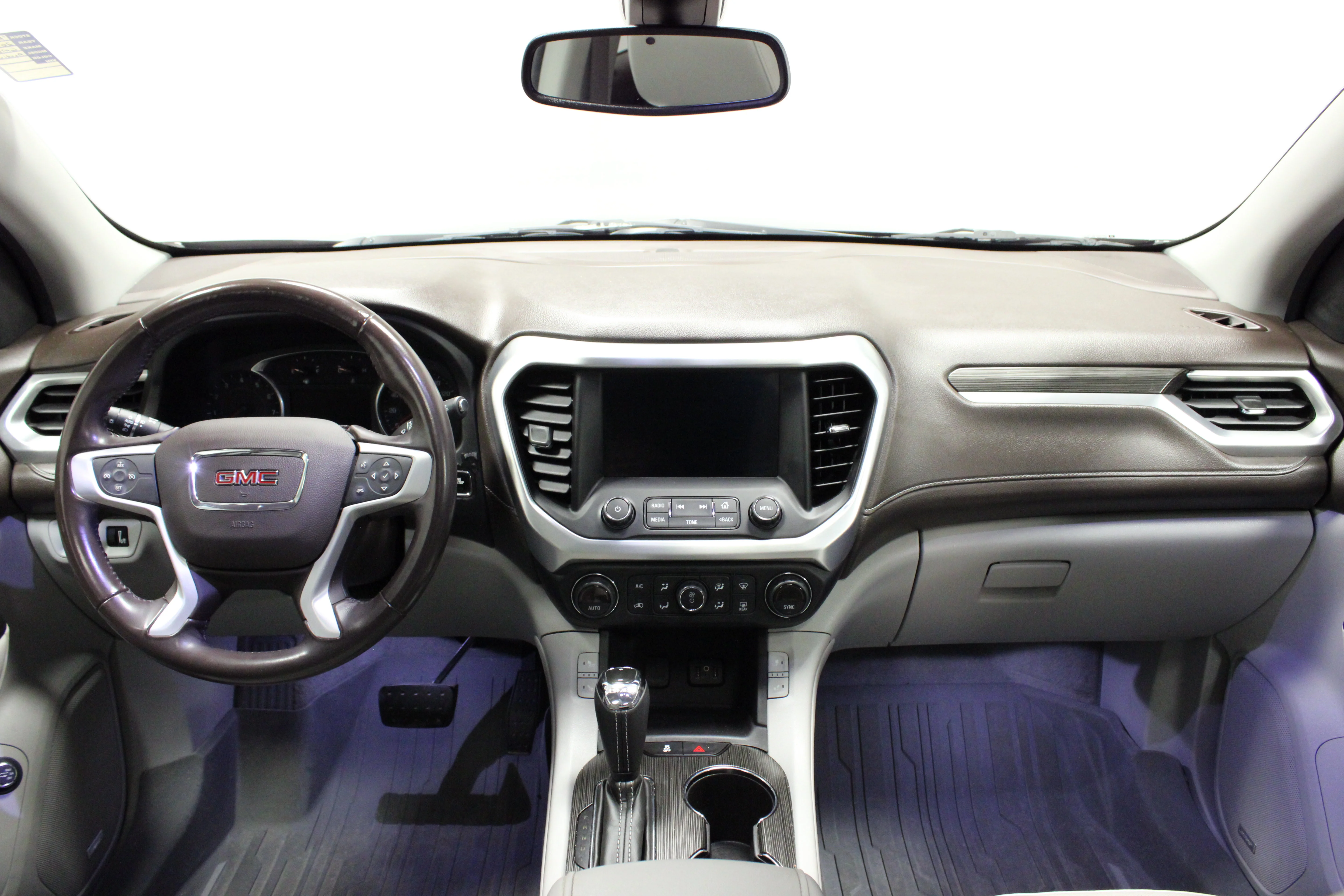 Used 2018 Black Cherry Metallic GMC SLT-1 image 21