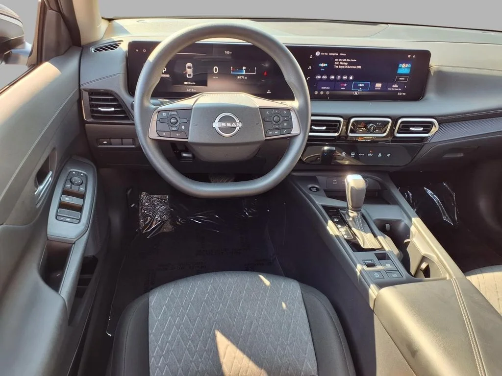 Used 2026 Gray Nissan SV image 4