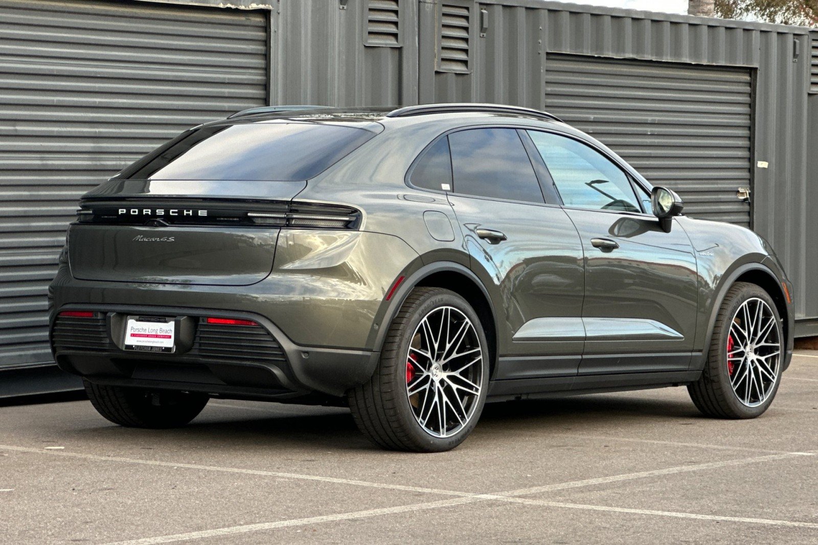 2026 Porsche Macan S - Photo 8