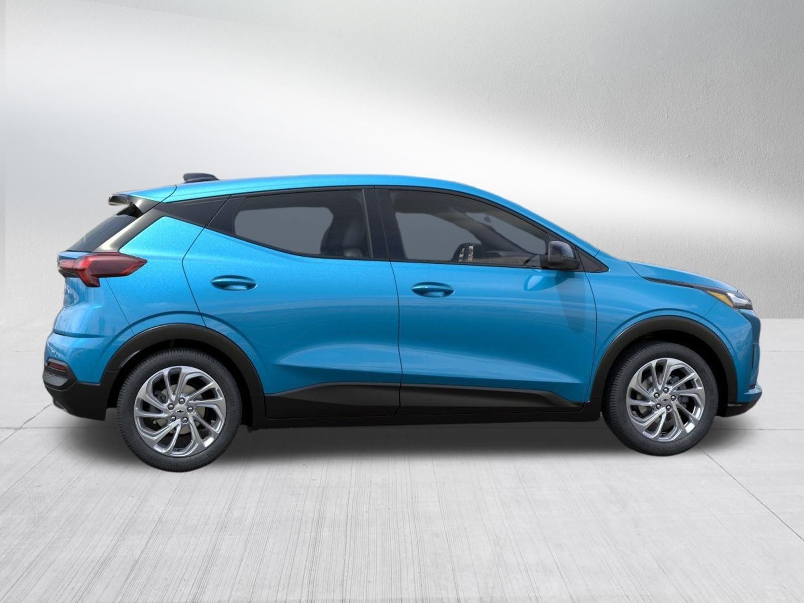 2027 Chevrolet Bolt LT - Photo 5