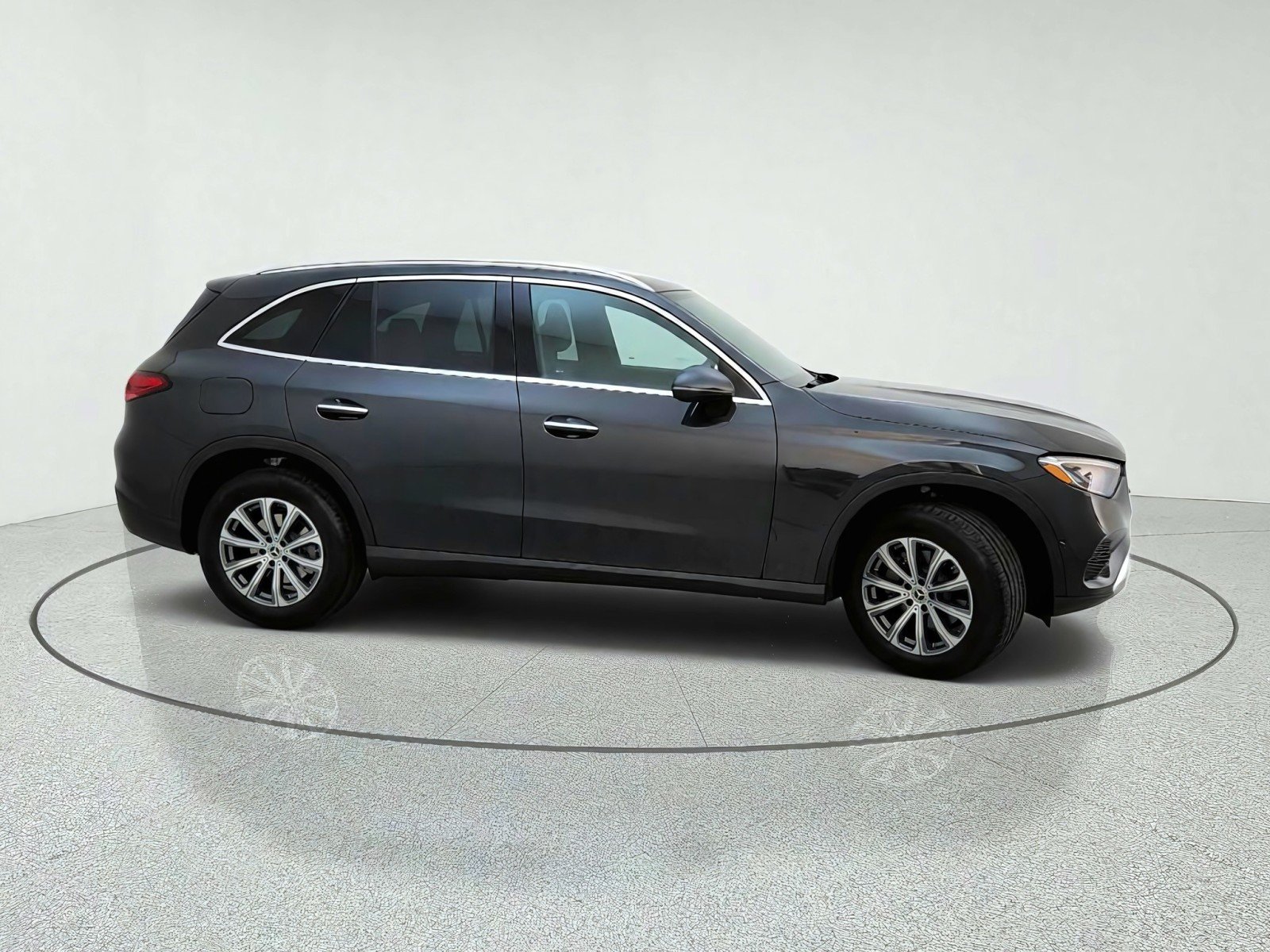 Certified Used 2026 Graphite Grey Metallic Mercedes-Benz GLC 300 image 6