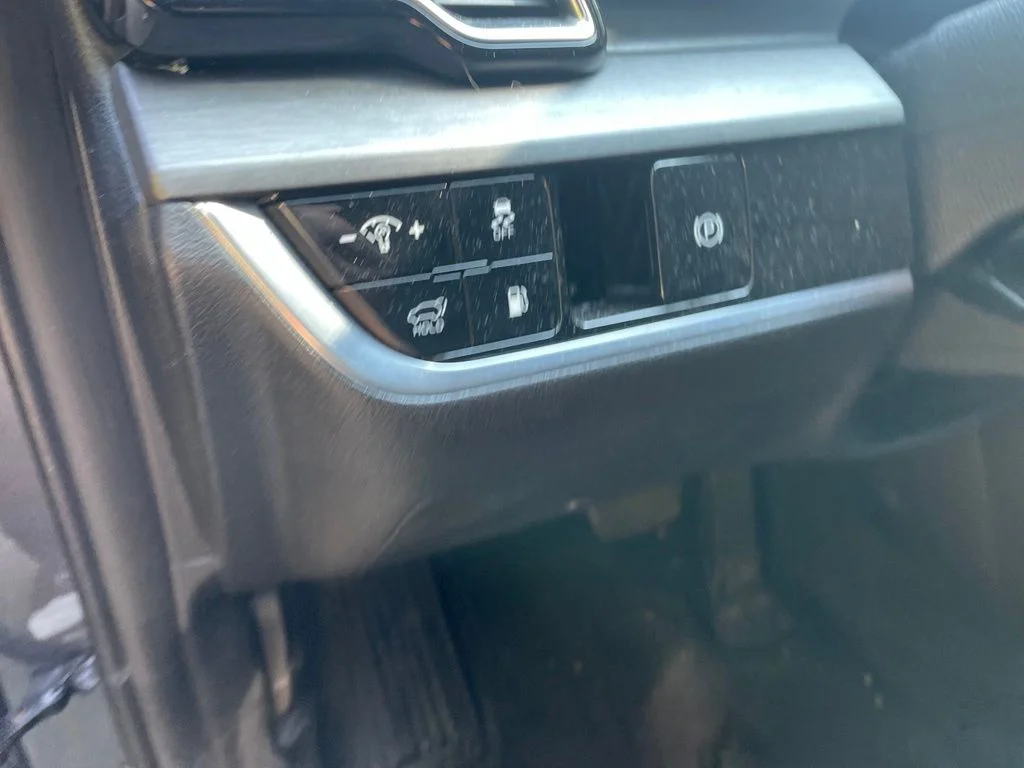 Used 2023 Gravity Gray Kia X-Line image 10