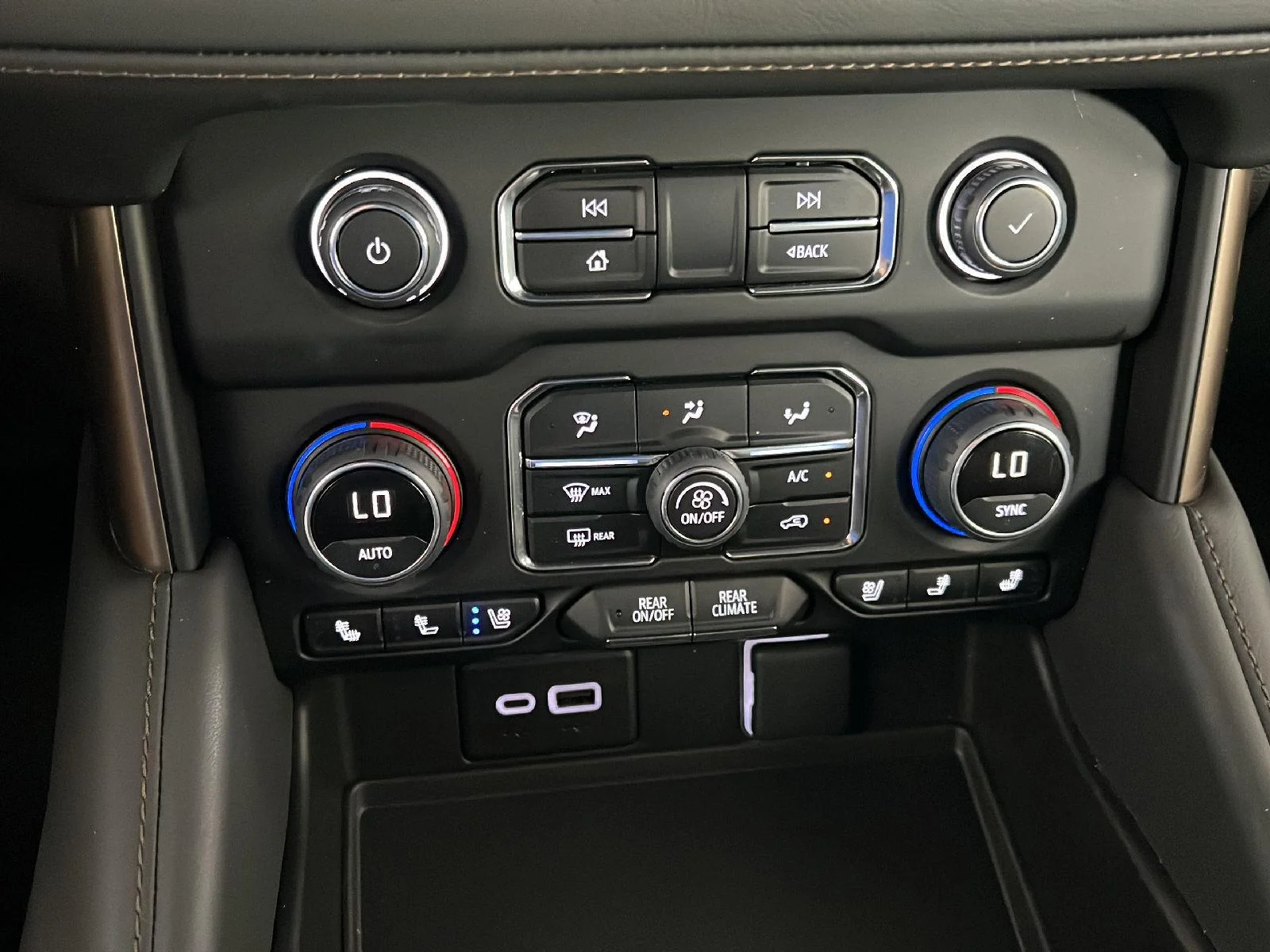 Used 2023 Black Chevrolet High Country image 20