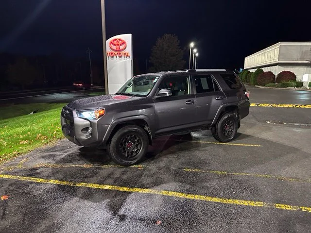 Used 2023 Gray Toyota SR5 Premium image 7
