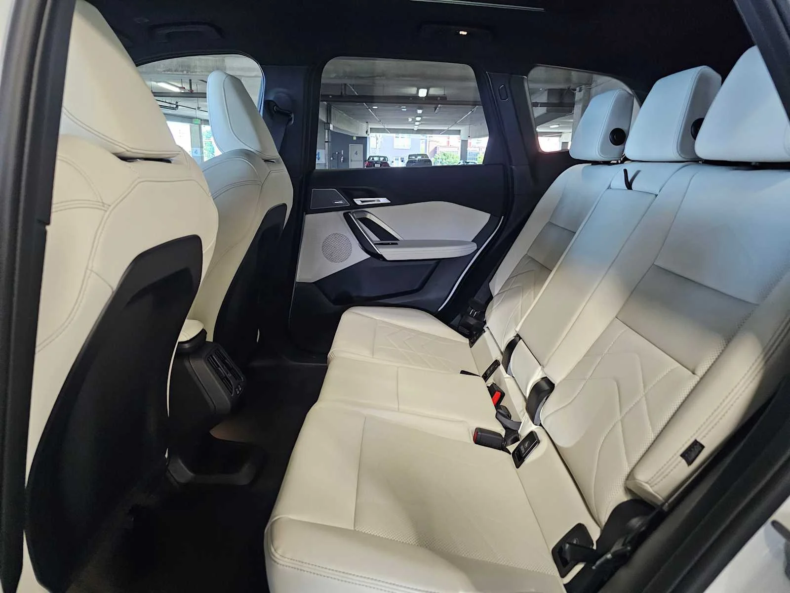 New 2026 Alpine White BMW xDrive28i image 27