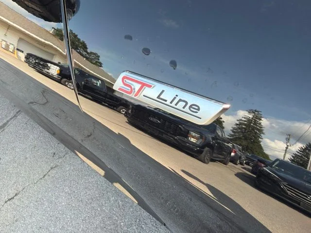 New 2026 Agate Black Metallic Ford ST-Line image 18