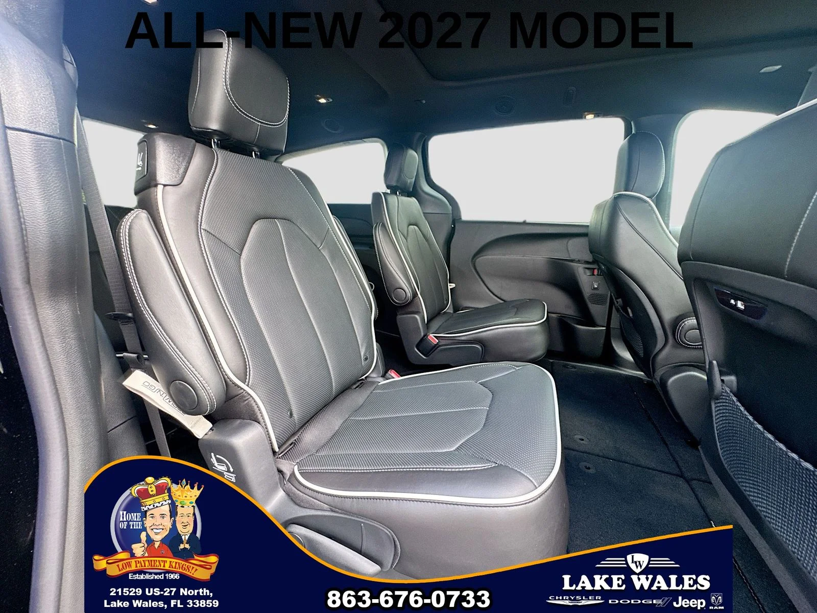 New 2027 Diamond Black Crystal Pearl-Coat Exterior Paint Chrysler Limited image 28