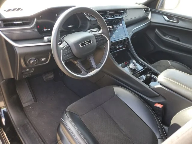 Used 2023 Black Jeep Altitude image 18