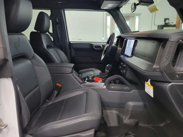 New 2025 Oxford White Ford Badlands® image 19