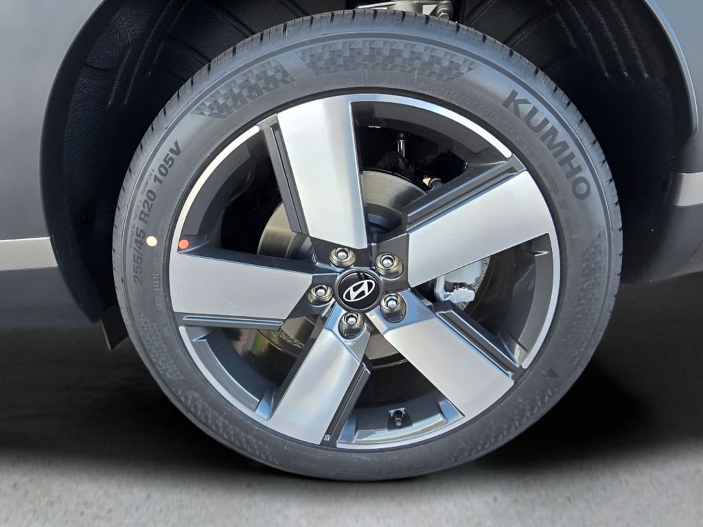 New 2026 Phantom Black Hyundai Limited image 12