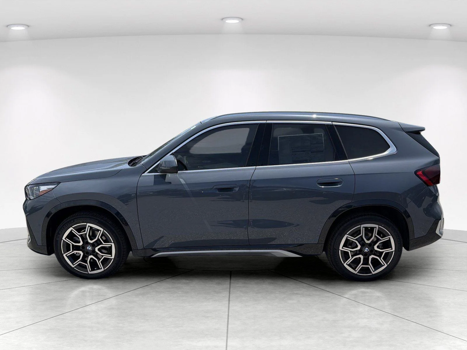 New 2026 Storm Bay Metallic BMW xDrive28i image 7