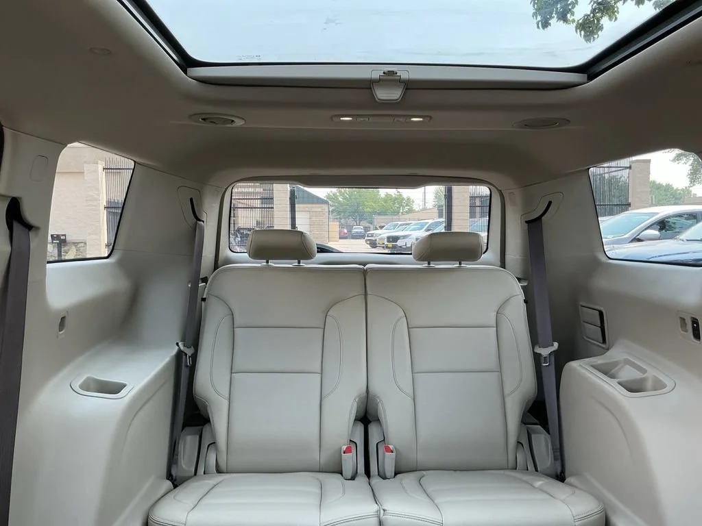 Used 2017 EBONY TWILIGHT METALLIC GMC Denali image 27