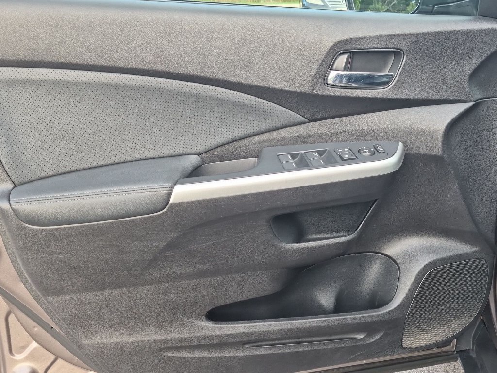 Used 2015  Honda EX-L image 13
