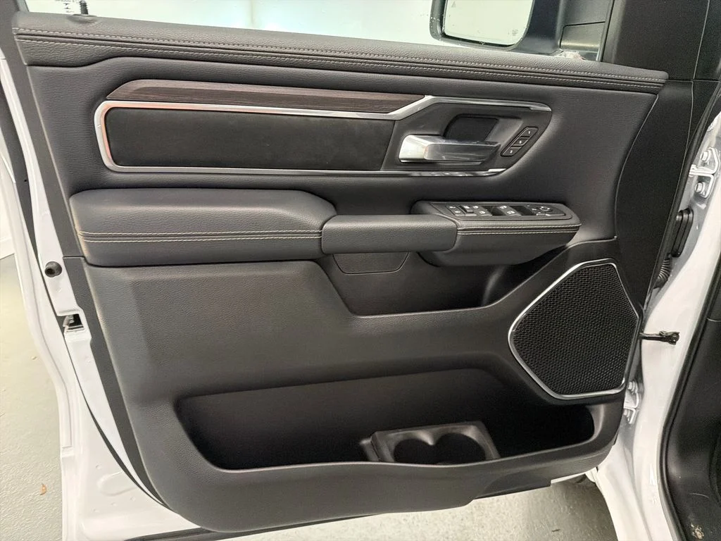 New 2026 Bright White Clear-Coat Exterior Paint RAM Laramie image 11