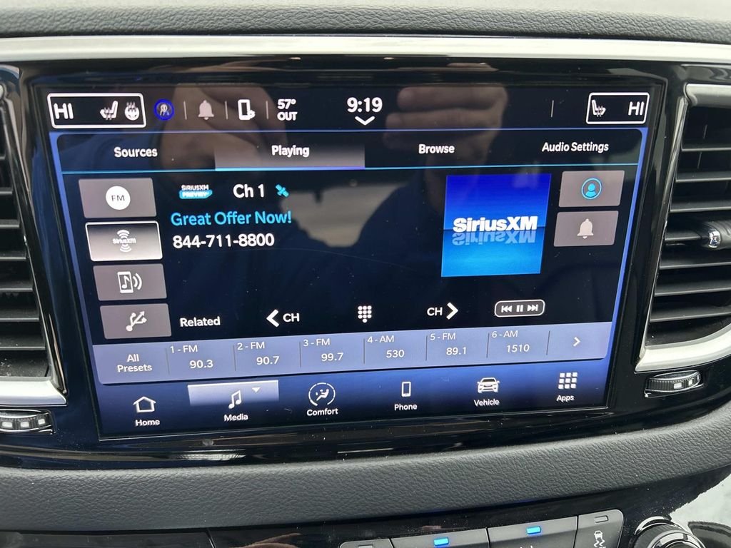 2024 Chrysler Pacifica Touring L - Photo 29