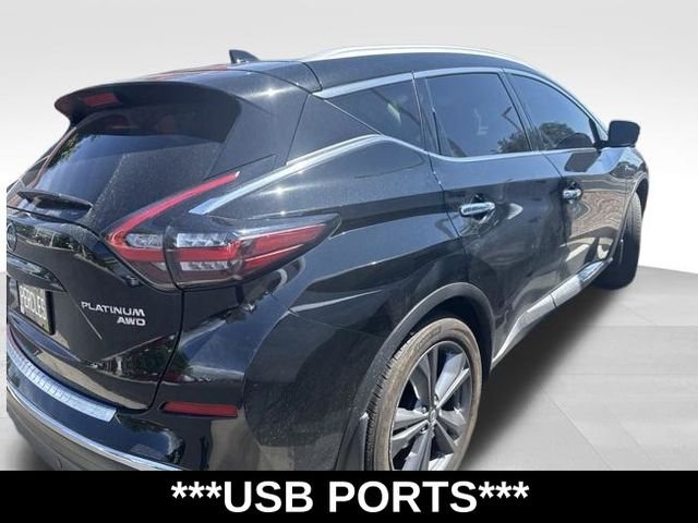 Used 2023 Black Nissan Platinum image 3