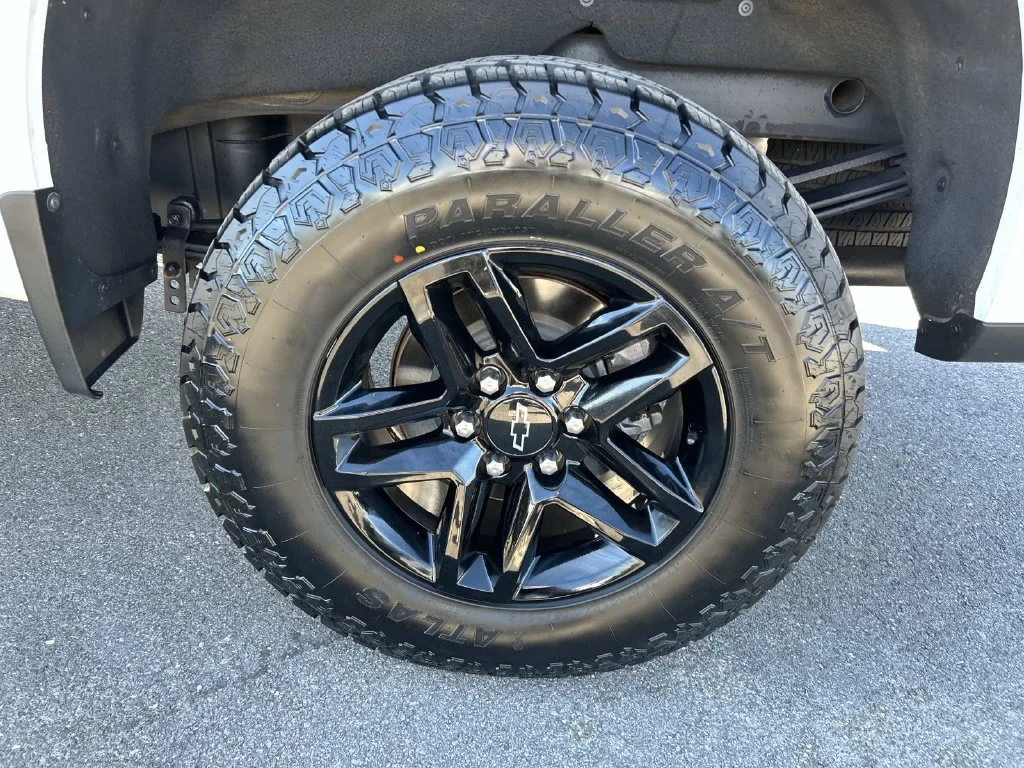 Used 2020 White Chevrolet LT Trail Boss image 16