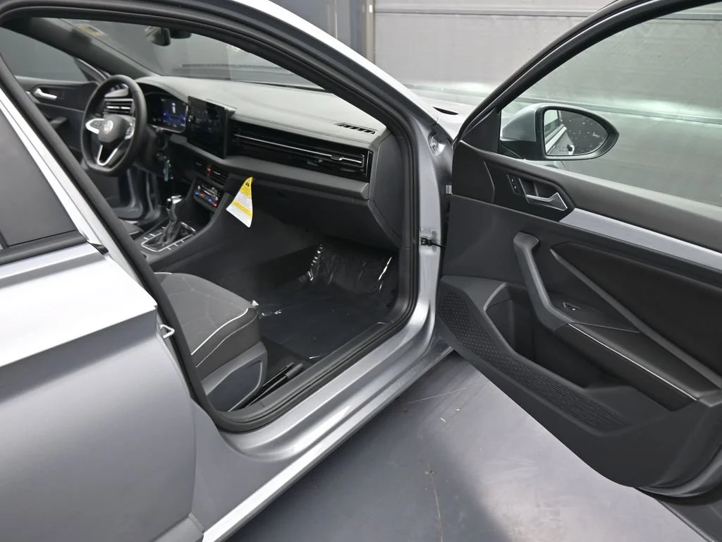 Used 2026  Volkswagen 1.5T Sport image 42