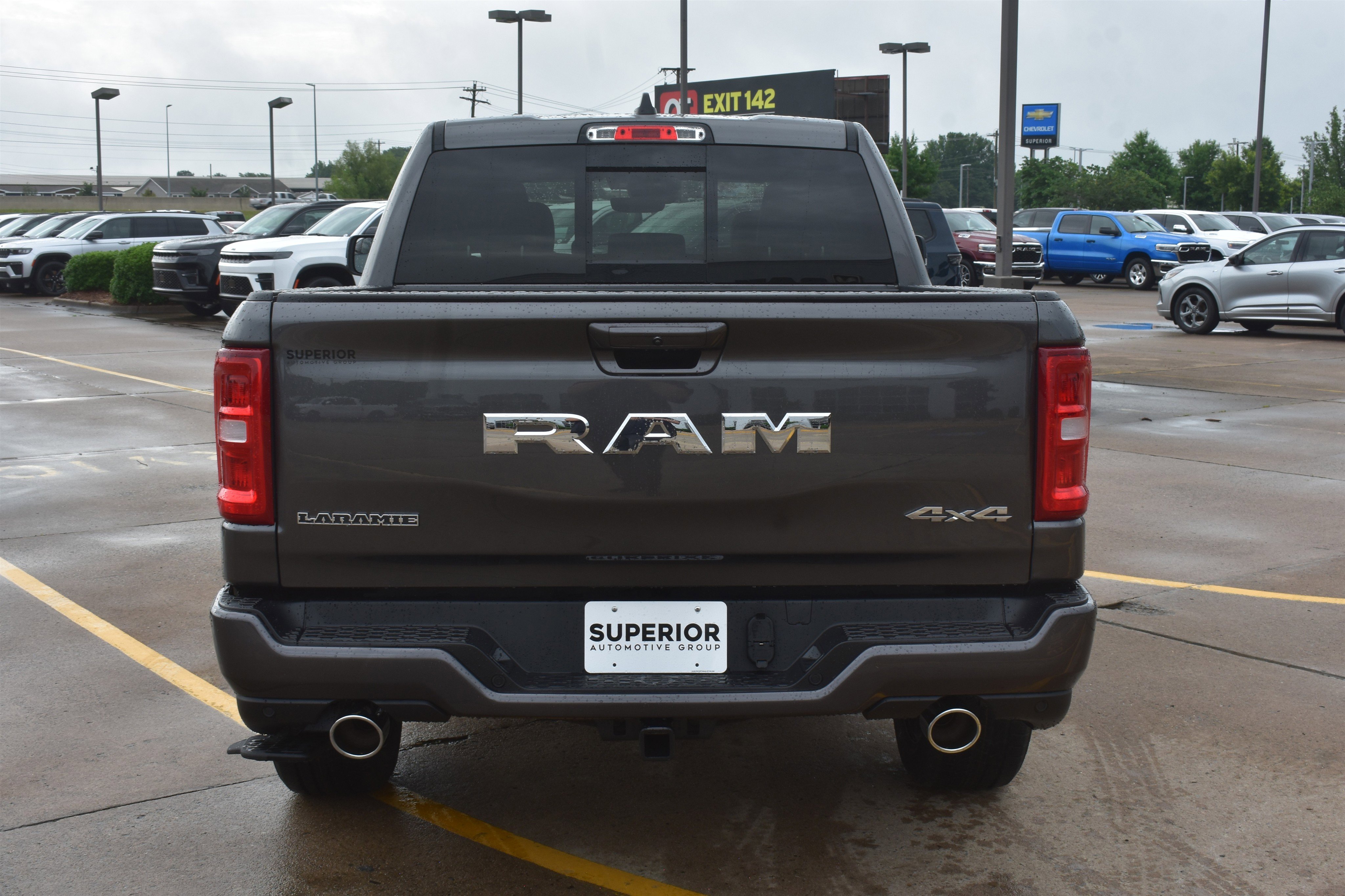 New 2026 Granite Crystal Metallic Clear-Coat Exterior Paint RAM Laramie image 6