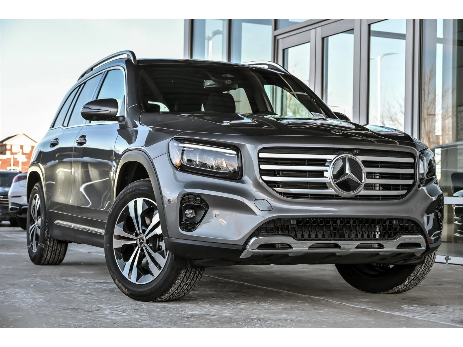 New 2026 Mountain Grey Metallic Mercedes-Benz GLB 250 image 27