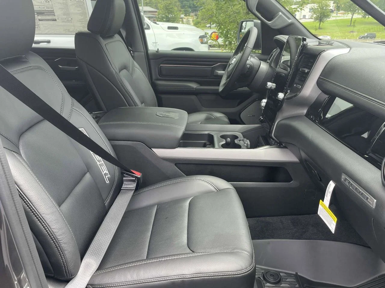 New 2026 Granite Crystal Metallic Clear-Coat Exterior Paint RAM Rebel image 31