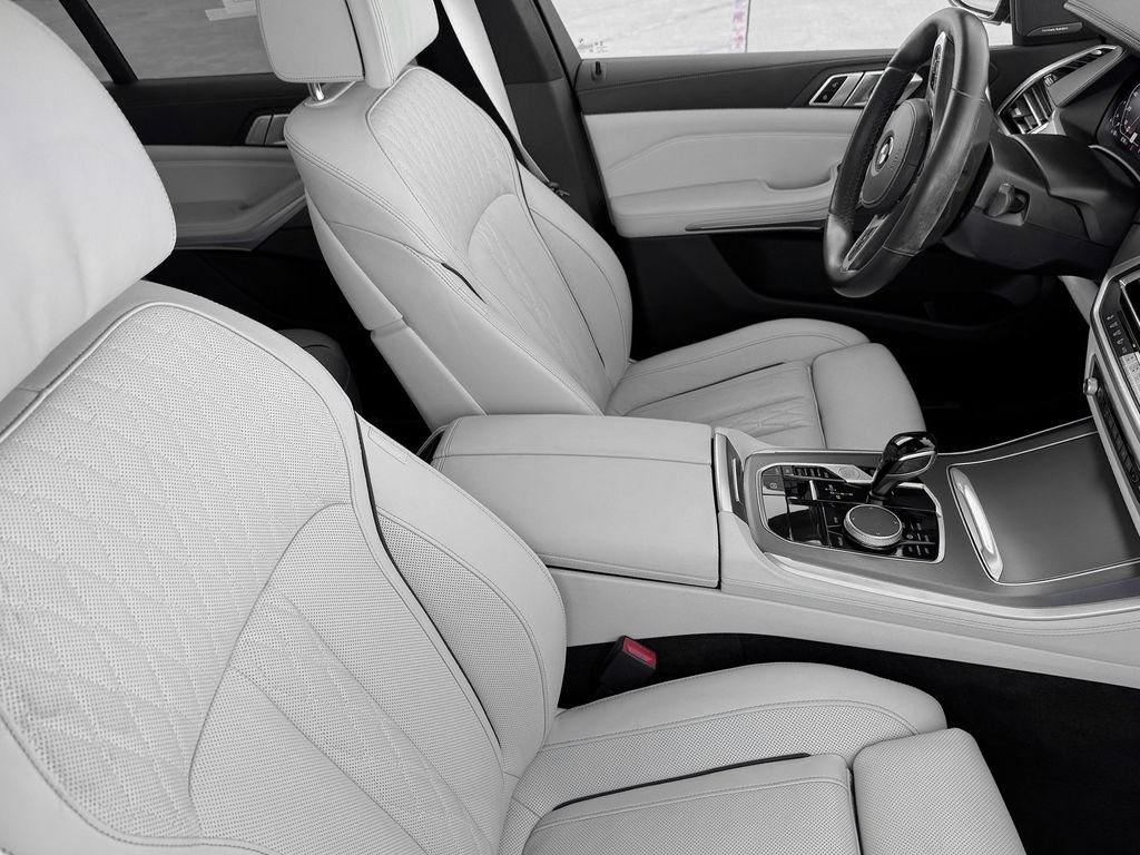 Used 2023 Green BMW M50i image 33