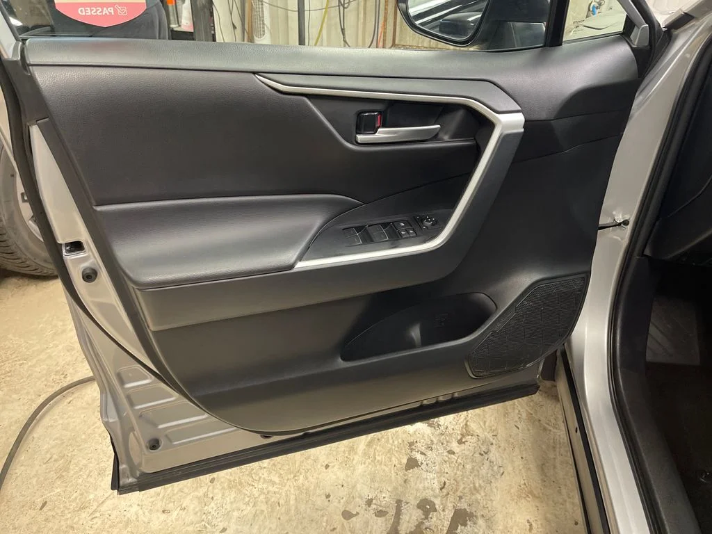 Used 2025 Silver Toyota XLE image 14
