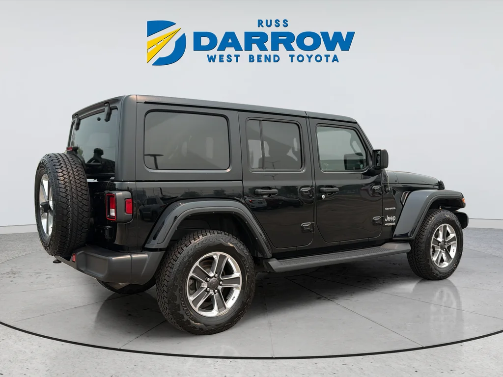 Used 2021 Black Jeep Unlimited Sahara image 4