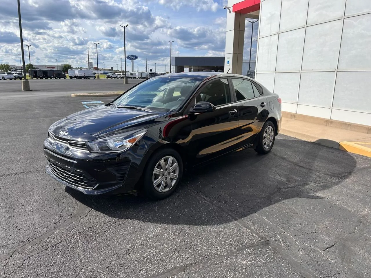 Used 2022 Black Kia LX image 6