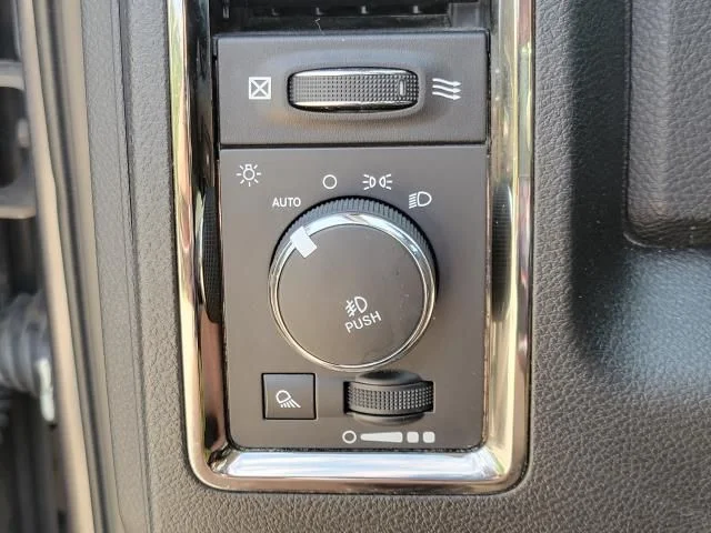 Used 2017 Gray Ram Sport image 21