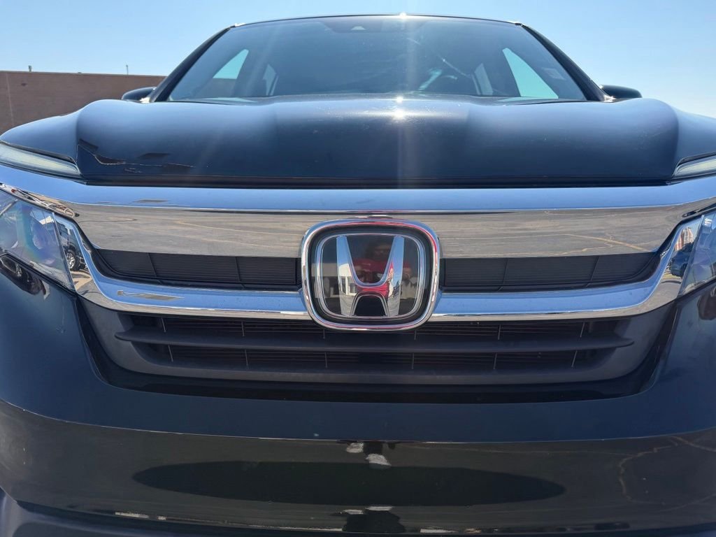 Used 2020 Black Honda EX-L image 7