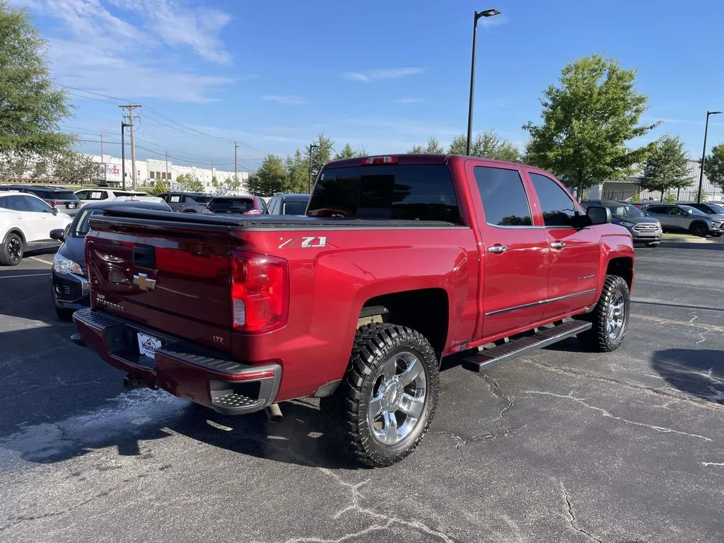 Used 2018 CAJUN RED TINTCOAT Chevrolet LTZ image 6