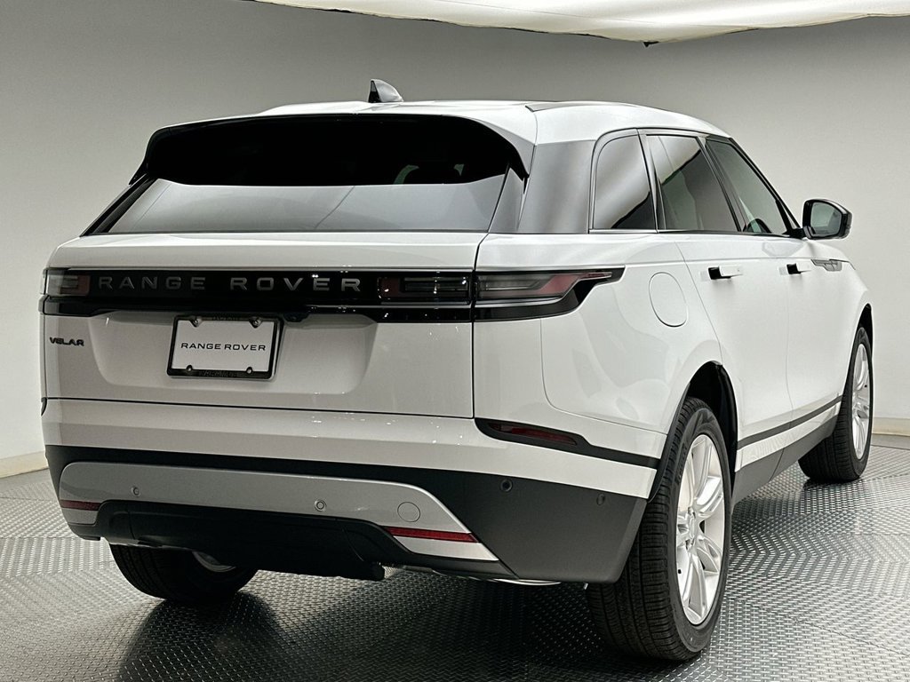 New 2026 Fuji White Land Rover S image 3