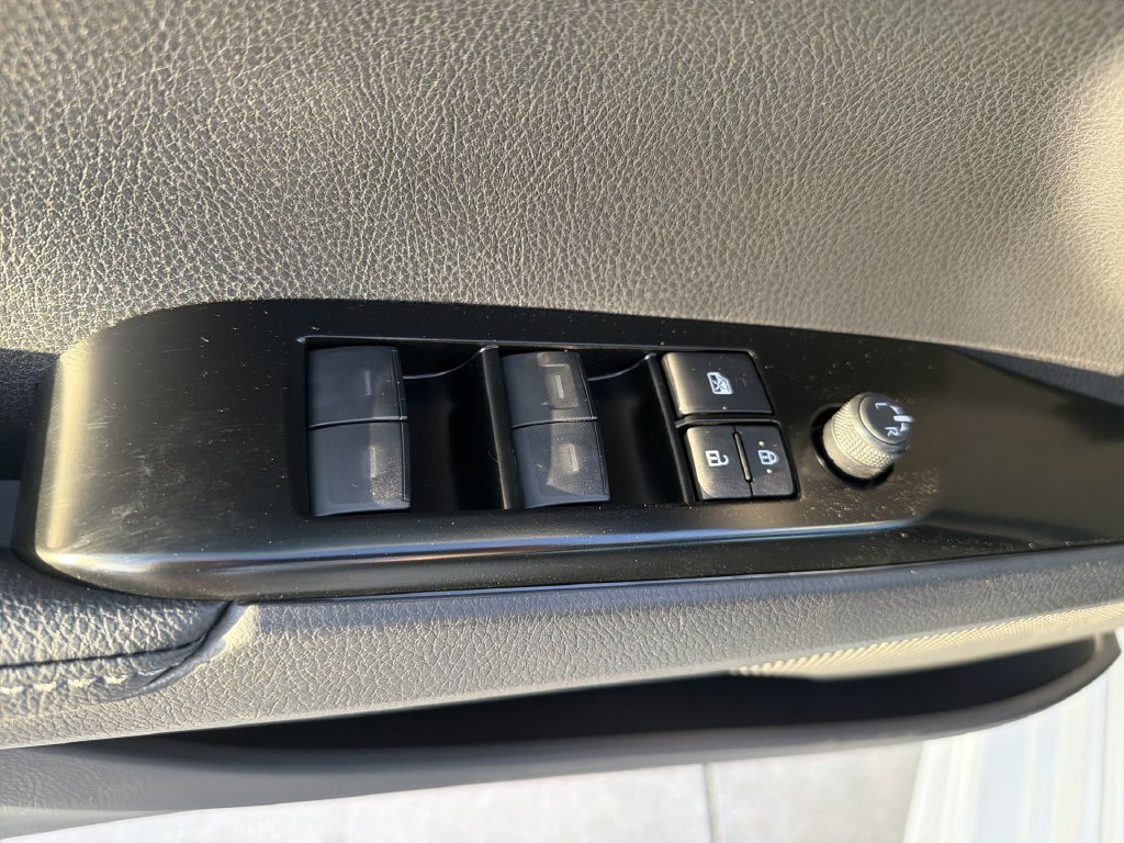 2026 Toyota Camry XSE - Photo 10