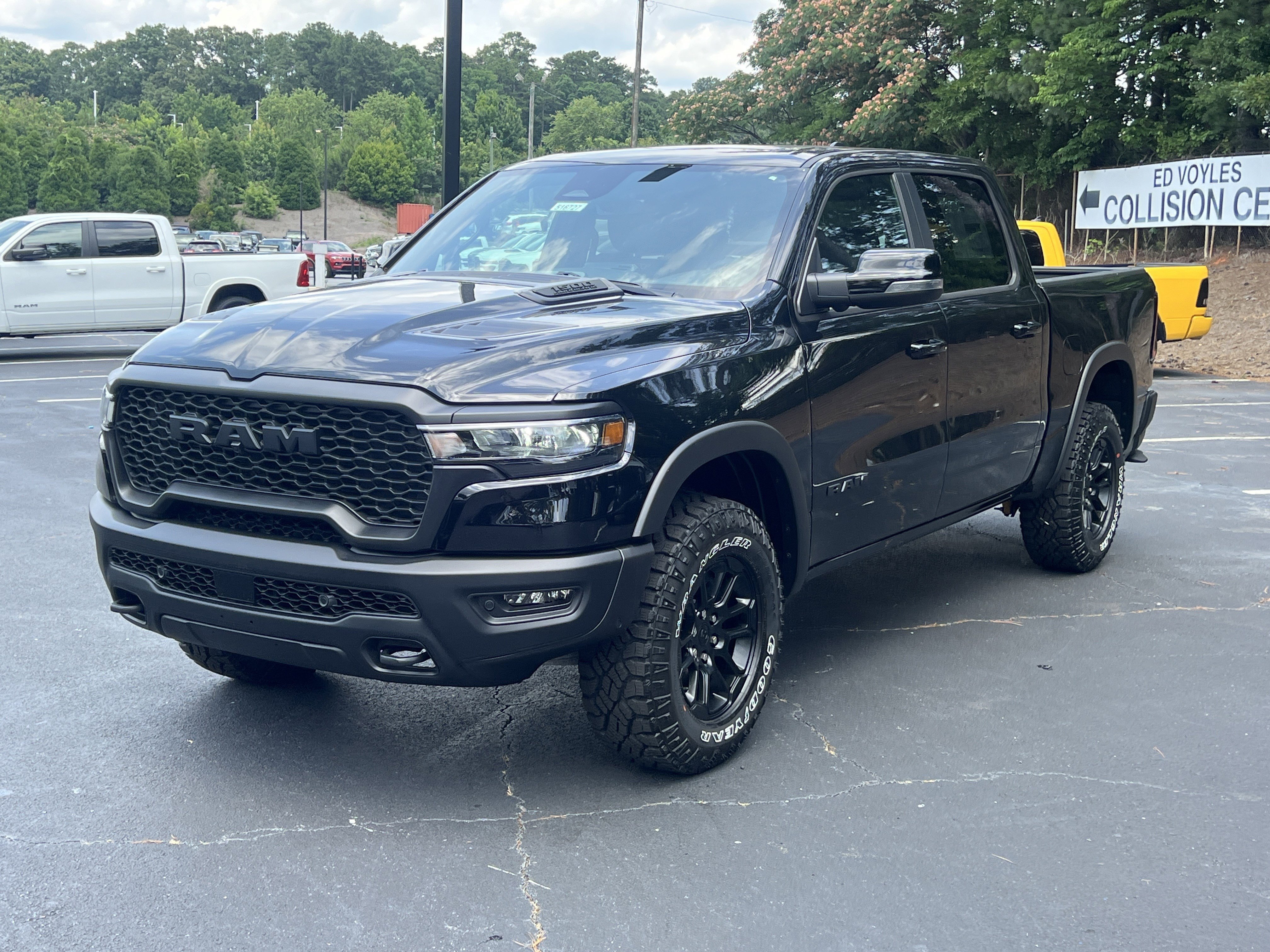 New 2026 Diamond Black Crystal Pearlcoat Ram Rebel image 3