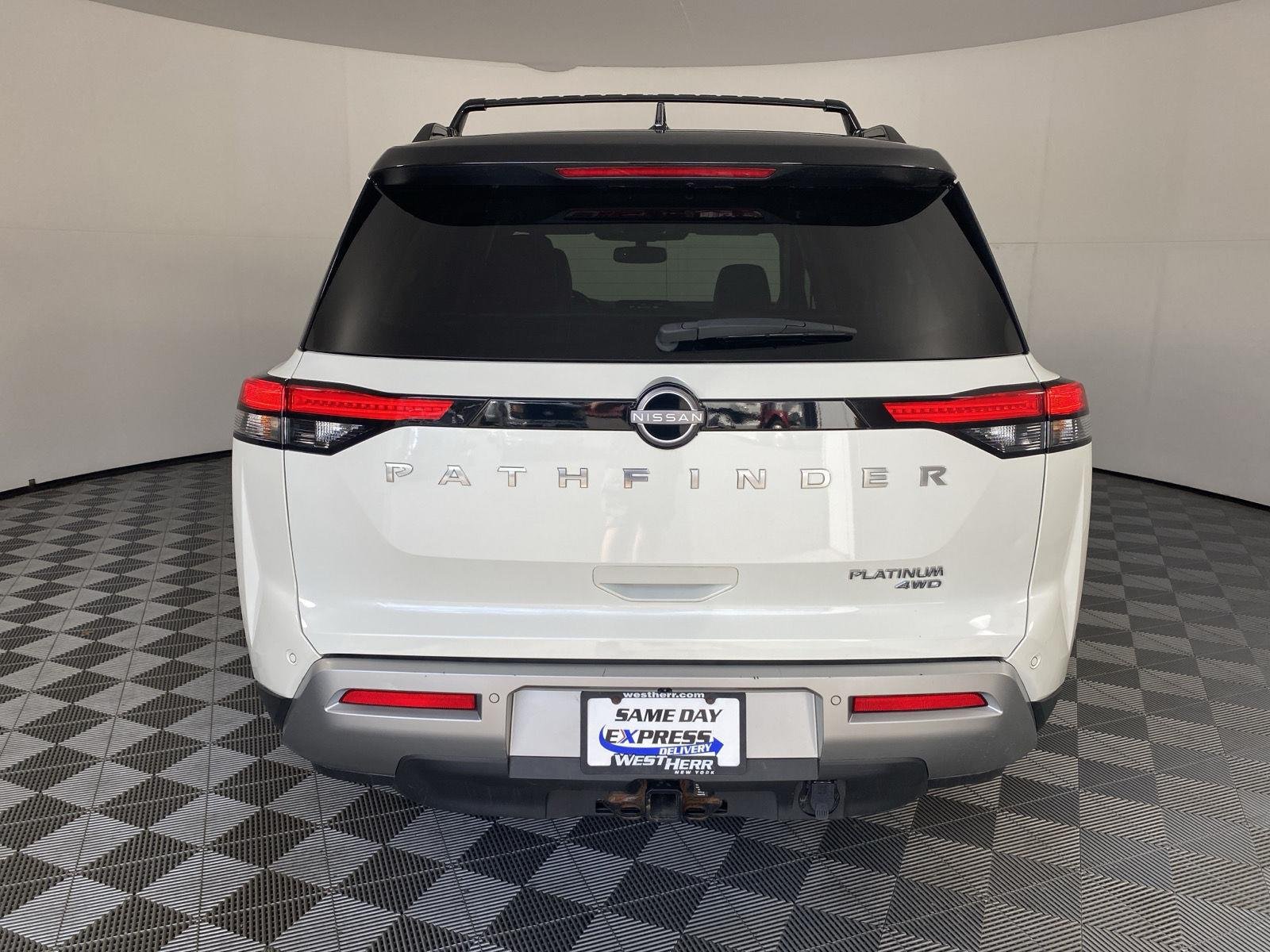 Used 2022 Pearl White Tricoat/Super Black Nissan Platinum image 6