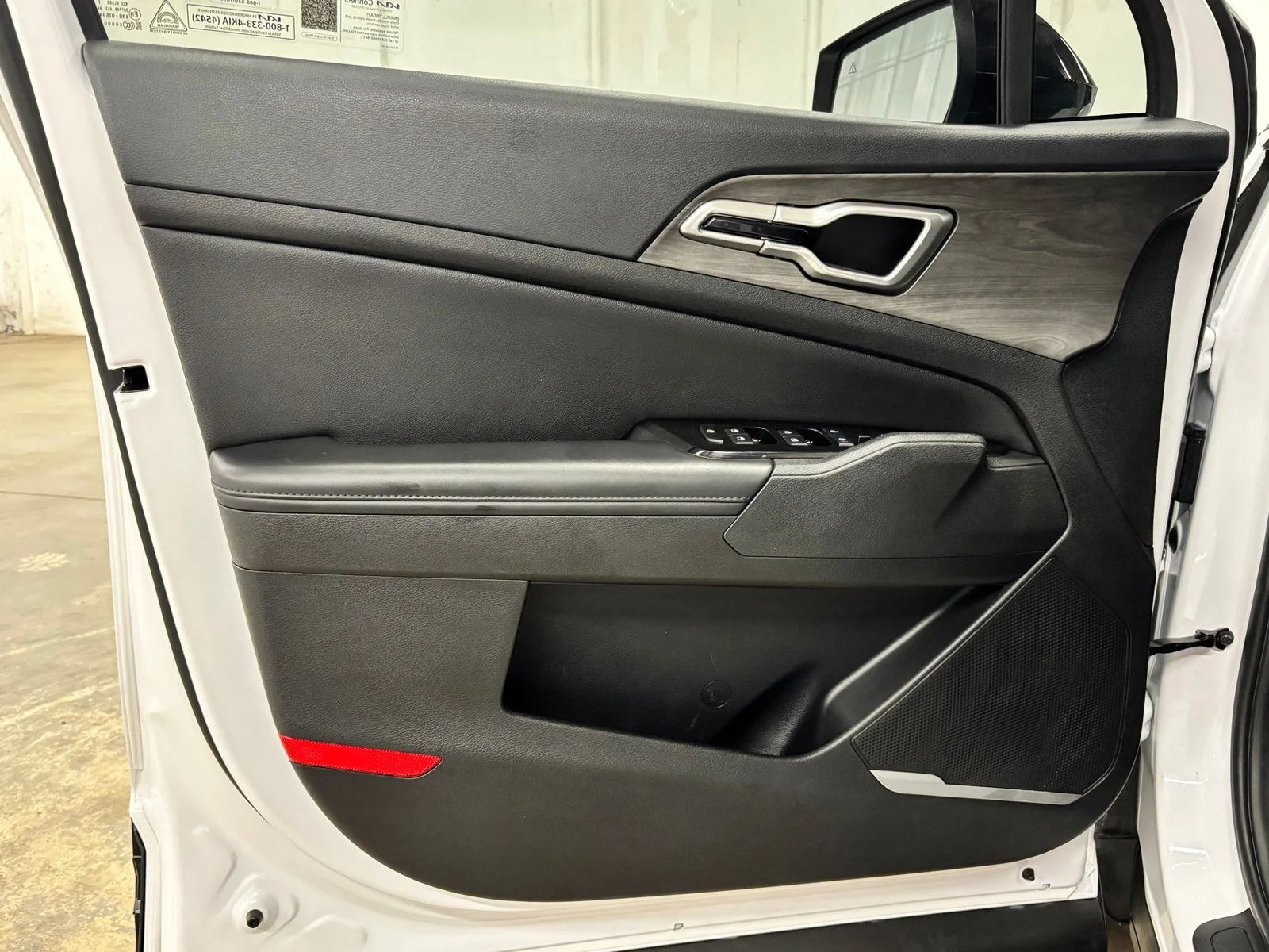 Used 2024 White Kia X-Line image 18
