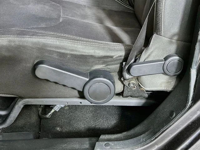 Used 2017 Gray Jeep Unlimited Sahara image 11