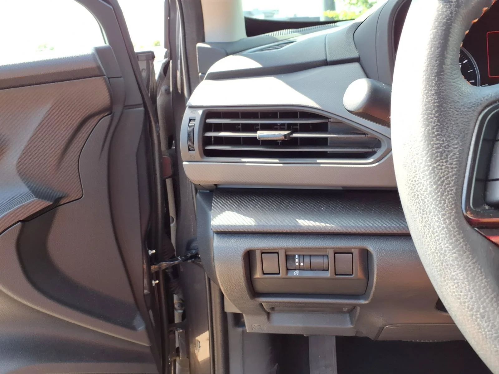 Used 2024 Magnetite Gray Metallic Subaru Limited image 18