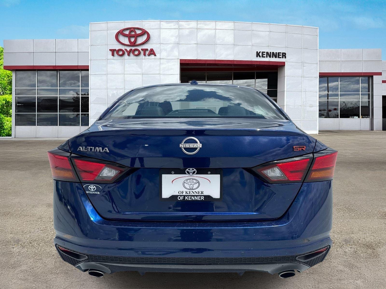 Used 2024 Deep Blue Pearl Nissan 2.5 SR image 5