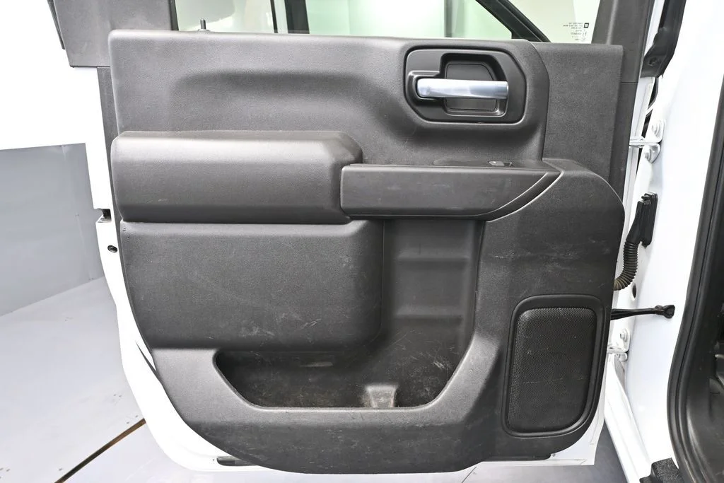 Used 2022 White Chevrolet LT image 26