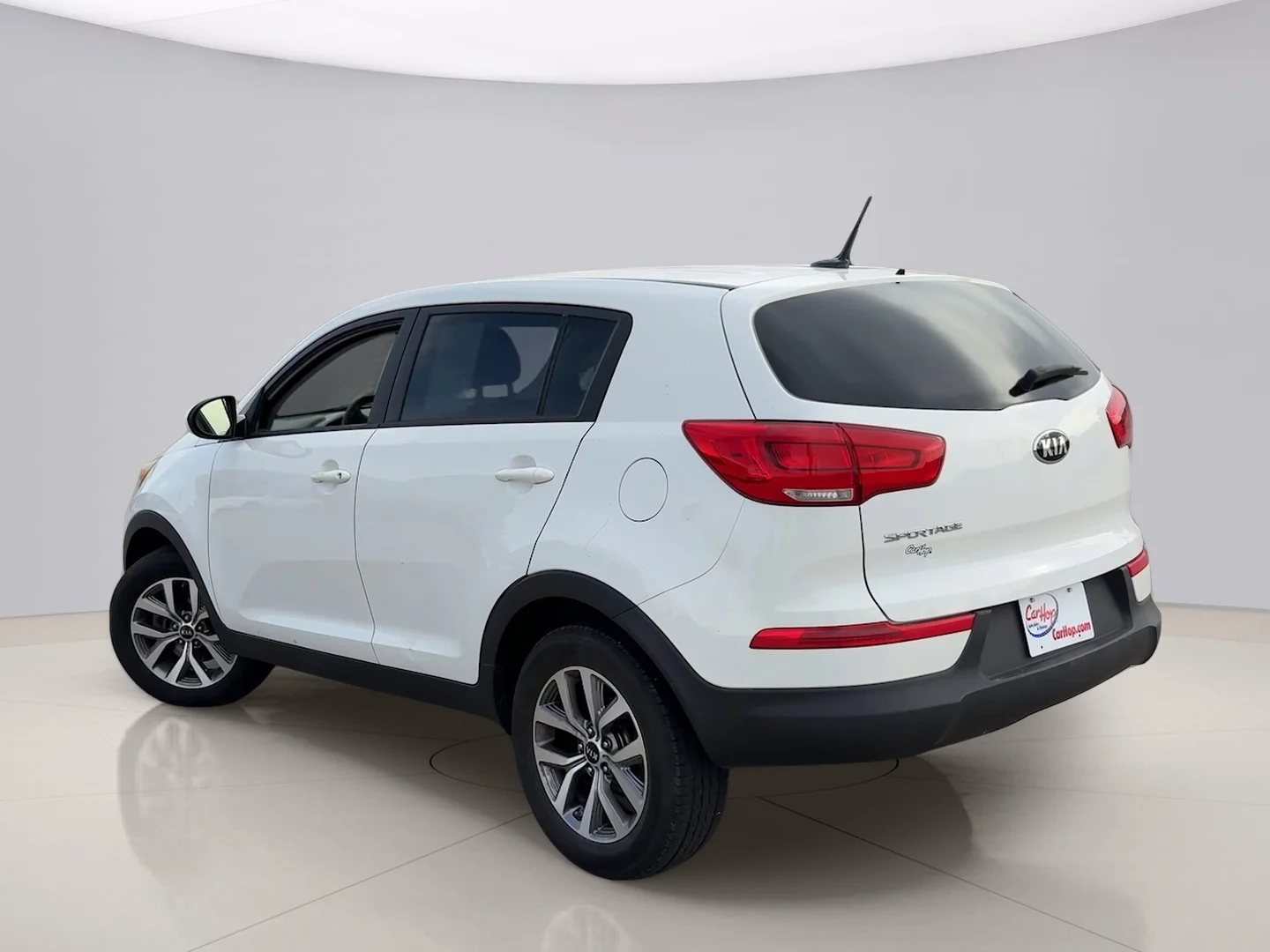 Used 2015 White Kia LX FWD image 3